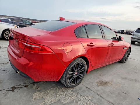 2018 Jaguar XE, VIN SAJAE4FX6JCP34869. Фото 3 из 6 с аукциона Copart. Каталог авто из США OpenDataCar.
