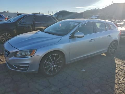 2016 Volvo V60, VIN YV140MEK1G1305475. Фото 1 з 6 з аукціону Copart. Каталог авто зі США OpenDataCar.