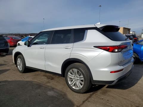 2024 Mitsubishi Outlander, VIN JA4J3UA82RZ074529. Photo 2 of 6 from Copart auction. OpenDataCar US salvage catalog.