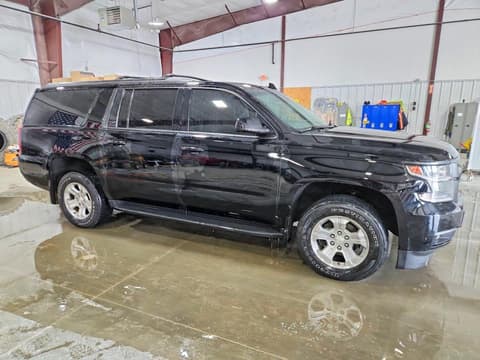 2017 Chevrolet Suburban, VIN 1GNSKHKC4HR347838. Фото 4 з 6 з аукціону Copart. Каталог авто зі США OpenDataCar.