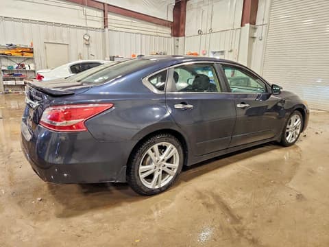 2013 Nissan Altima, VIN 1N4BL3AP4DC294591. Фото 3 з 6 з аукціону Copart. Каталог авто зі США OpenDataCar.