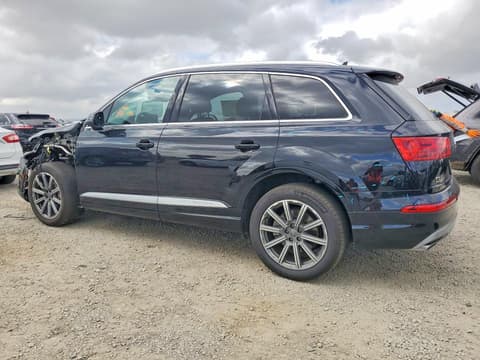 2018 Audi Q7, VIN WA1LHAF77JD038717. Фото 2 из 6 с аукциона Copart. Каталог авто из США OpenDataCar.