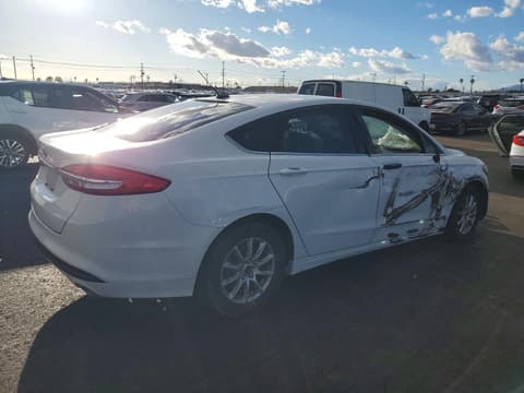 2017 Ford Fusion, VIN 3FA6P0G75HR413817. Фото 3 з 6 з аукціону Copart. Каталог авто зі США OpenDataCar.
