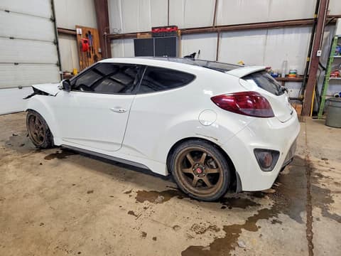 2015 Hyundai Veloster, VIN KMHTC6AE4FU242546. Фото 2 з 6 з аукціону Copart. Каталог авто зі США OpenDataCar.