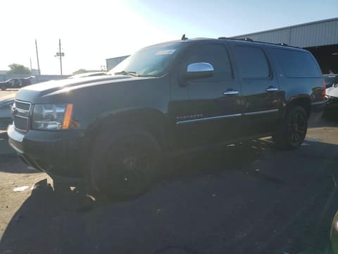 2014 Chevrolet Suburban, VIN 1GNSCKE01ER206944. Фото 1 з 6 з аукціону Copart. Каталог авто зі США OpenDataCar.