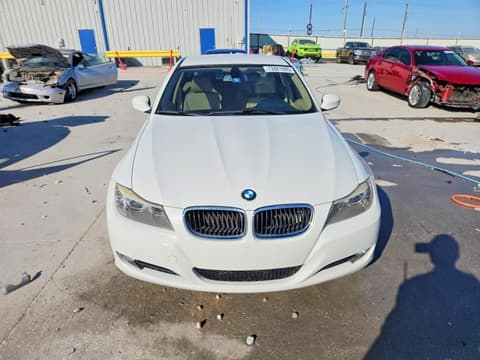 2010 Bmw 3 Series, VIN WBAPH7C56AE125884. Фото 5 з 6 з аукціону Copart. Каталог авто зі США OpenDataCar.