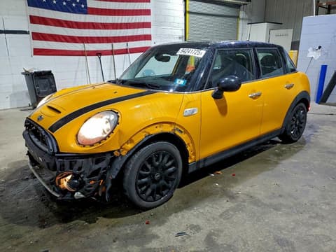 2015 Mini Cooper, VIN WMWXU3C56F2B56312. Фото 1 з 6 з аукціону Copart. Каталог авто зі США OpenDataCar.