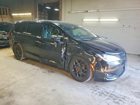 2019 Chrysler Pacifica, VIN 2C4RC1FG8KR669134. Фото 4 з 6 з аукціону Copart. Каталог авто зі США OpenDataCar.