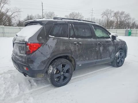 2021 Honda Passport, VIN 5FNYF8H08MB034697. Фото 3 з 6 з аукціону Copart. Каталог авто зі США OpenDataCar.