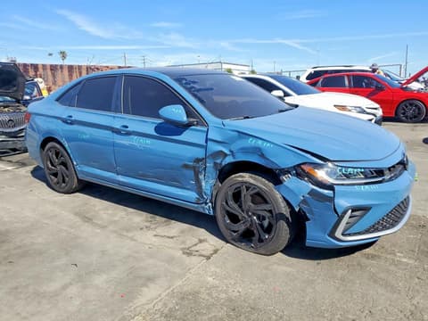 2025 Volkswagen Jetta, VIN 3VW7X7BU2SM016815. Zdjęcie 4 z 6 z aukcji Copart. Katalog aut z USA OpenDataCar.