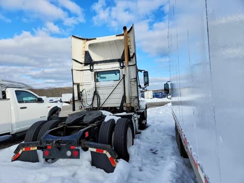 2018 Volvo VNL, VIN 4V4N39TG3JN892487. Фото 4 з 6 з аукціону Copart. Каталог авто зі США OpenDataCar.