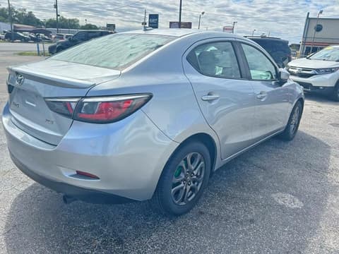 2019 Toyota Yaris, VIN 3MYDLBYV8KY509896. Фото 4 з 6 з аукціону Copart. Каталог авто зі США OpenDataCar.