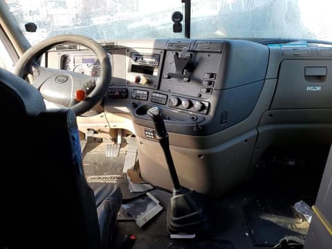 2016 Freightliner Cascadia 125, VIN 3AKJGLD52GSGW2730. Фото 5 з 6 з аукціону Copart. Каталог авто зі США OpenDataCar.