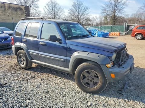 2005 Jeep Liberty, VIN 1J4GL38K55W725203. Фото 4 из 6 с аукциона Copart. Каталог авто из США OpenDataCar.
