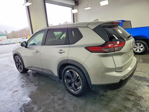 2025 Nissan Rogue, VIN JN8BT3BB5SW417036. Фото 2 из 6 с аукциона Copart. Каталог авто из США OpenDataCar.