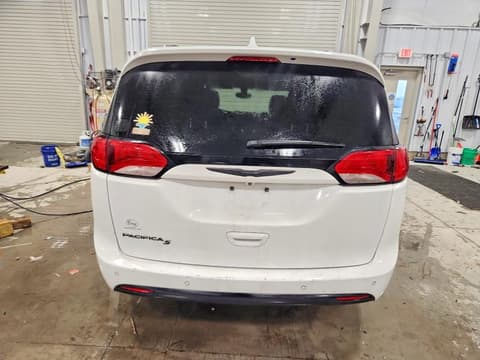 2018 Chrysler Pacifica, VIN 2C4RC1EG4JR260998. Фото 6 з 6 з аукціону Copart. Каталог авто зі США OpenDataCar.