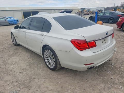 2012 Bmw 7 Series, VIN WBAKB8C5XCC963108. Фото 2 з 6 з аукціону Copart. Каталог авто зі США OpenDataCar.