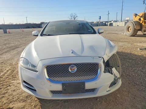 2015 Jaguar XJ-Series, VIN SAJWA2GT0FMV87760. Фото 5 з 6 з аукціону Copart. Каталог авто зі США OpenDataCar.