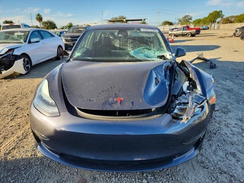 2018 Tesla Model 3, VIN 5YJ3E1EA0JF101984. Фото 5 з 6 з аукціону Copart. Каталог авто зі США OpenDataCar.