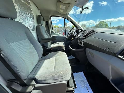 2015 Ford Transit, VIN 1FTNR1ZM6FKA47229. Zdjęcie 5 z 6 z aukcji Copart. Katalog aut z USA OpenDataCar.