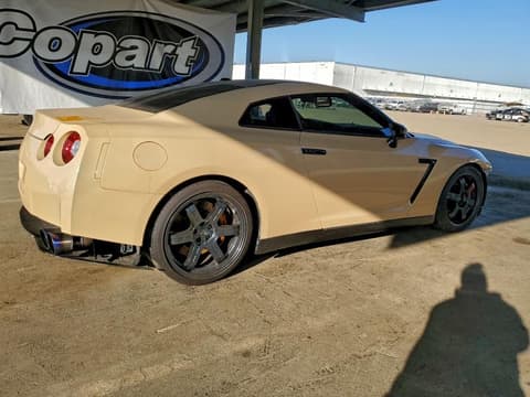 2010 Nissan GT-R, VIN JN1AR5EF6AM231079. Фото 3 з 6 з аукціону Copart. Каталог авто зі США OpenDataCar.