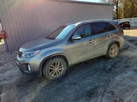 2015 Kia Sorento, VIN 5XYKT3A69FG568299. Фото 1 з 6 з аукціону Copart. Каталог авто зі США OpenDataCar.