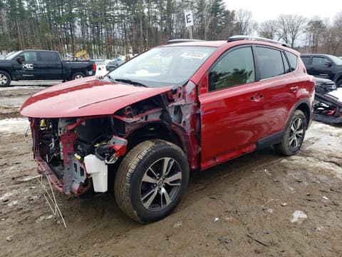 2017 Toyota RAV4, VIN JTMRFREV3HJ143500. Фото 1 з 6 з аукціону Copart. Каталог авто зі США OpenDataCar.
