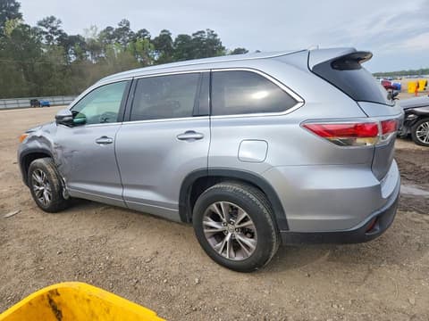 2015 Toyota Highlander, VIN 5TDKKRFH6FS065932. Zdjęcie 2 z 6 z aukcji Copart. Katalog aut z USA OpenDataCar.