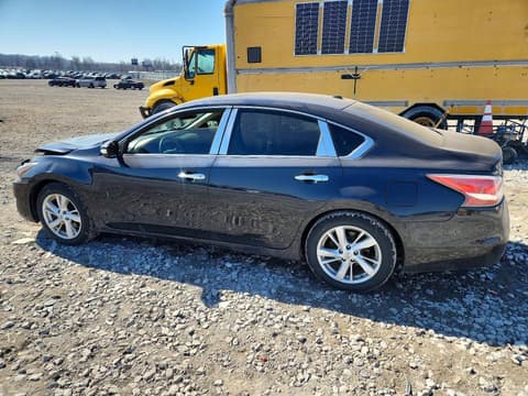 2015 Nissan Altima, VIN 1N4AL3AP1FC415043. Фото 2 з 6 з аукціону Copart. Каталог авто зі США OpenDataCar.