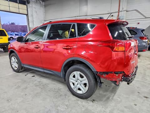 2015 Toyota RAV4, VIN JTMBFREVXFD103329. Фото 2 з 6 з аукціону Copart. Каталог авто зі США OpenDataCar.