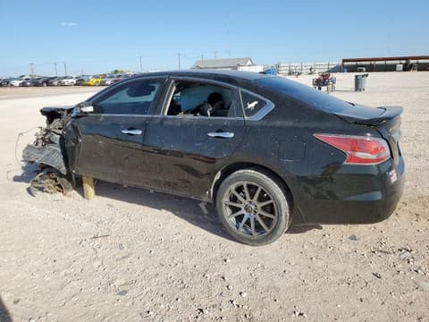 2015 Nissan Altima, VIN 1N4BL3AP0FC135988. Фото 2 з 6 з аукціону Copart. Каталог авто зі США OpenDataCar.