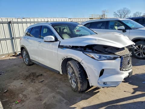 2021 Infiniti QX50, VIN 3PCAJ5BB7MF104795. Фото 4 з 6 з аукціону Copart. Каталог авто зі США OpenDataCar.