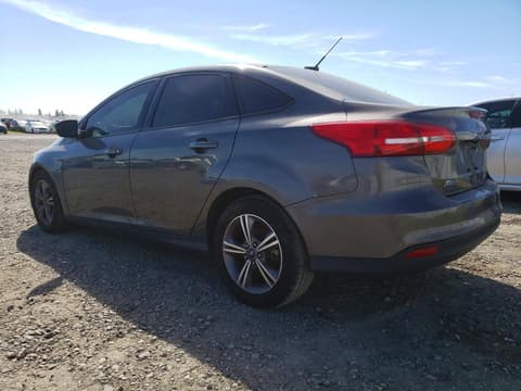 2017 Ford Focus, VIN 1FADP3FE3HL281681. Фото 2 из 6 с аукциона Copart. Каталог авто из США OpenDataCar.