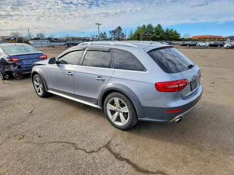 2015 Audi A4 allroad, VIN WA1UFAFL9FA053414. Zdjęcie 2 z 6 z aukcji Copart. Katalog aut z USA OpenDataCar.
