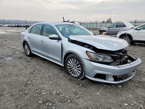 2017 Volkswagen Passat, VIN 1VWBT7A31HC065304. Фото 4 з 6 з аукціону Copart. Каталог авто зі США OpenDataCar.