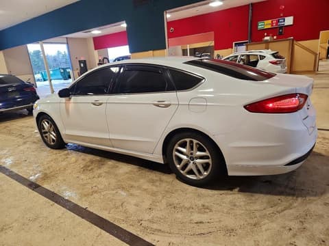2015 Ford Fusion, VIN 3FA6P0H74FR145371. Фото 2 з 6 з аукціону Copart. Каталог авто зі США OpenDataCar.