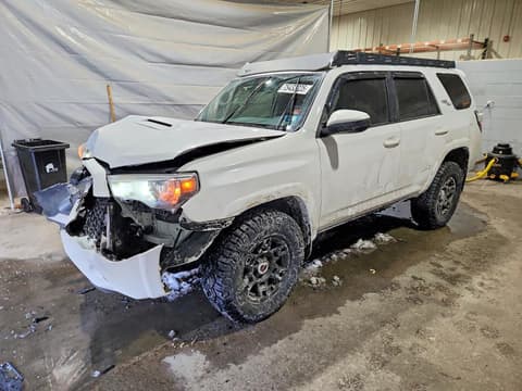 2019 Toyota 4Runner, VIN JTEBU5JRXK5672317. Фото 1 з 6 з аукціону Copart. Каталог авто зі США OpenDataCar.