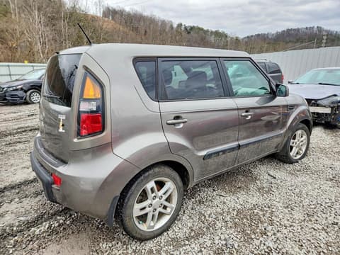 2011 Kia Soul, VIN KNDJT2A25B7248455. Фото 3 з 6 з аукціону Copart. Каталог авто зі США OpenDataCar.
