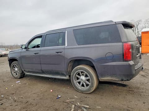 2015 Chevrolet Suburban, VIN 1GNSKJKC9FR226159. Фото 2 з 6 з аукціону Copart. Каталог авто зі США OpenDataCar.
