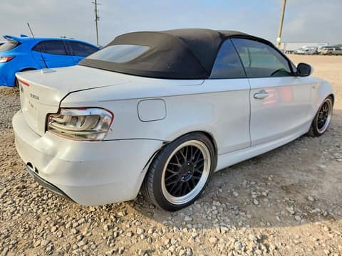 2013 Bmw 1 Series, VIN WBAUN7C5XDVM27839. Фото 3 з 6 з аукціону Copart. Каталог авто зі США OpenDataCar.