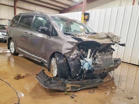 2017 Toyota Sienna, VIN 5TDYZ3DC7HS780361. Фото 4 з 6 з аукціону Copart. Каталог авто зі США OpenDataCar.