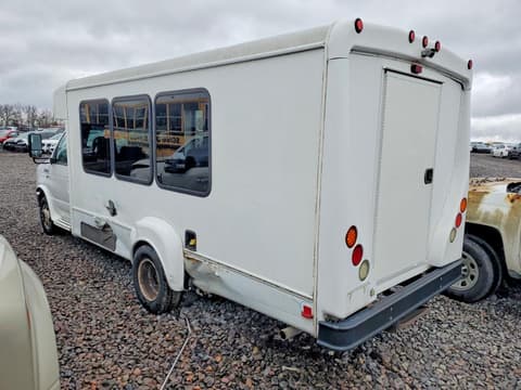 2015 Ford Econoline E350, VIN 1FDWE3FL6FDA35024. Zdjęcie 2 z 6 z aukcji Copart. Katalog aut z USA OpenDataCar.