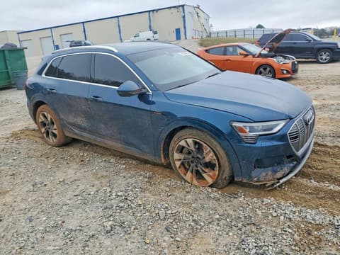 2021 Audi e-tron, VIN WA1VAAGE9MB025767. Фото 4 з 6 з аукціону Copart. Каталог авто зі США OpenDataCar.