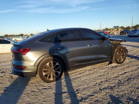 2021 Audi e-tron Sportback, VIN WA12AAGE7MB003267. Фото 3 из 6 с аукциона Copart. Каталог авто из США OpenDataCar.