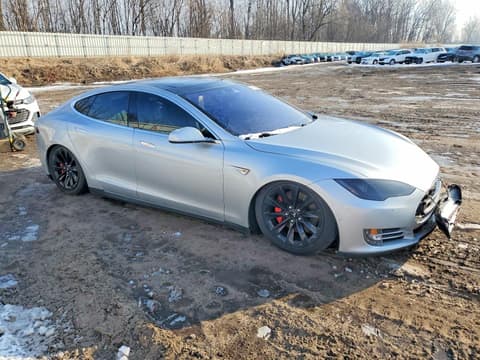 2015 Tesla Model S, VIN 5YJSA1E4XFF116419. Фото 4 из 6 с аукциона Copart. Каталог авто из США OpenDataCar.