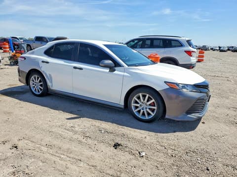 2018 Toyota Camry, VIN 4T1B11HK4JU084895. Zdjęcie 4 z 6 z aukcji Copart. Katalog aut z USA OpenDataCar.