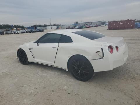 2015 Nissan GT-R, VIN JN1AR5EF5FM281737. Фото 2 з 6 з аукціону Copart. Каталог авто зі США OpenDataCar.