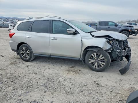 2017 Nissan Pathfinder, VIN 5N1DR2MNXHC687941. Фото 4 з 6 з аукціону Copart. Каталог авто зі США OpenDataCar.