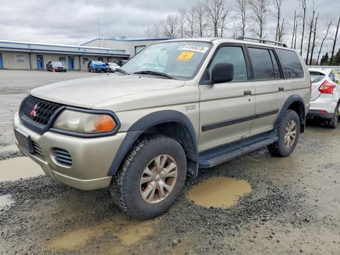 2001 Mitsubishi Montero, VIN JA4MT21H61P046749. Photo 1 of 6 from Copart auction. OpenDataCar US salvage catalog.