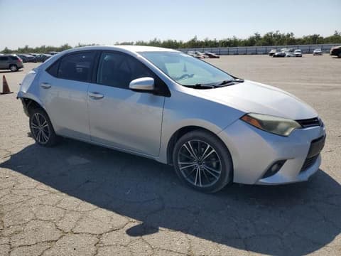 2015 Toyota Corolla, VIN 5YFBURHE3FP230986. Фото 4 з 6 з аукціону Copart. Каталог авто зі США OpenDataCar.